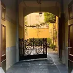 Top Location Naviglio Apartment With Terrace